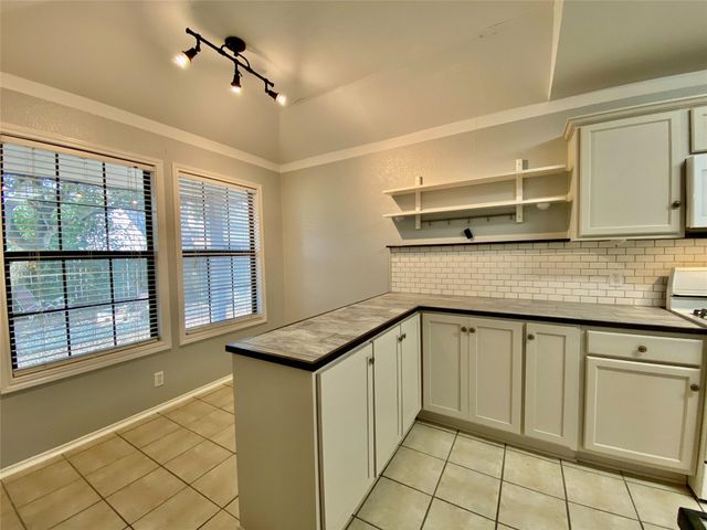 140 Llama LOOP, Kyle, TX 78640