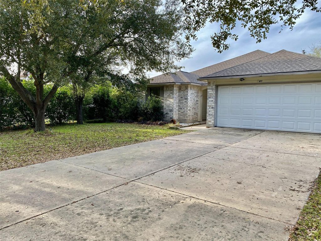 140 Llama LOOP, Kyle, TX 78640