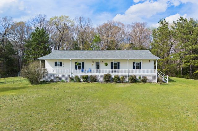 55 Sunshine Cv, Scotts Hill, TN 38374