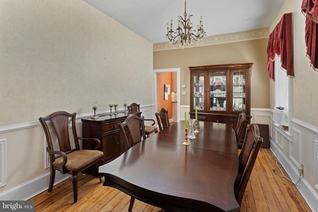 340 E UNION ST, Burlington, NJ 08016