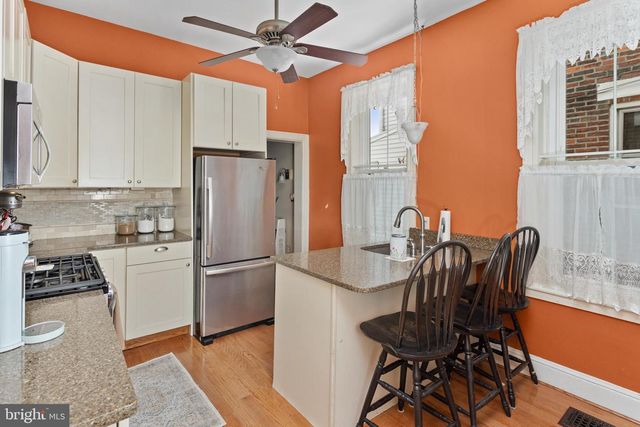 340 E UNION ST, Burlington, NJ 08016