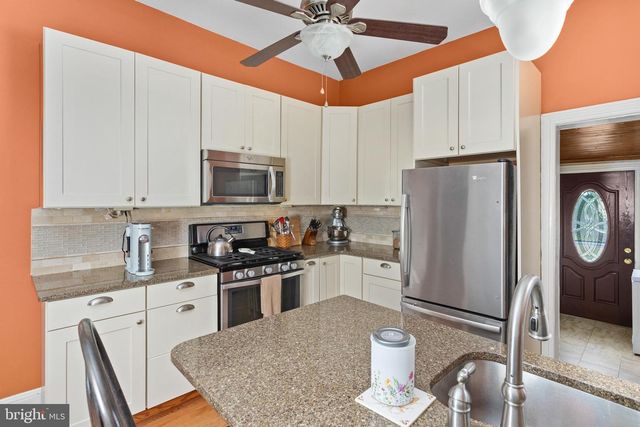 340 E UNION ST, Burlington, NJ 08016