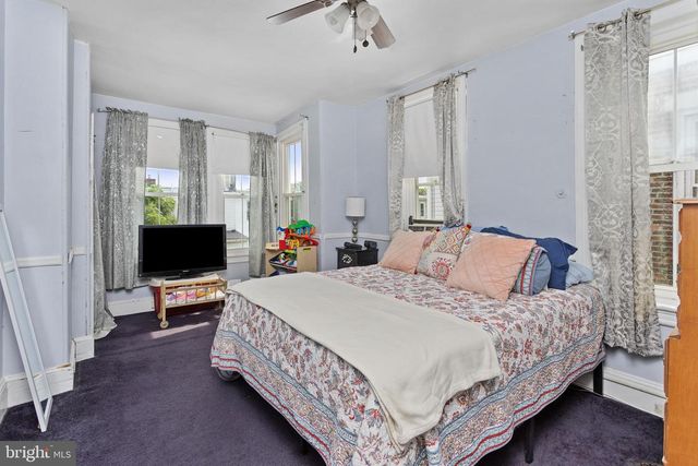 340 E UNION ST, Burlington, NJ 08016