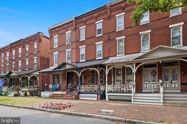 340 E UNION ST, Burlington, NJ 08016