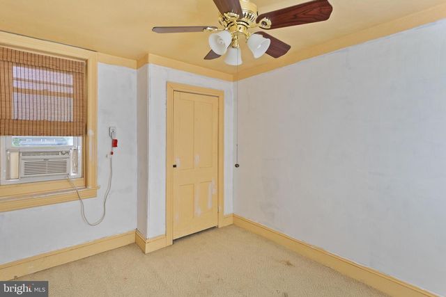 340 E UNION ST, Burlington, NJ 08016