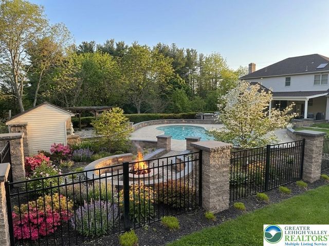 2170 Clearview, Coplay Boro, PA 18037
