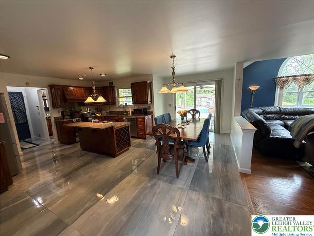 2170 Clearview, Coplay Boro, PA 18037