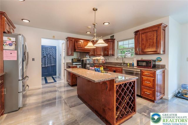 2170 Clearview, Coplay Boro, PA 18037
