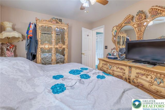 2170 Clearview, Coplay Boro, PA 18037