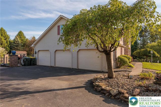 2170 Clearview, Coplay Boro, PA 18037