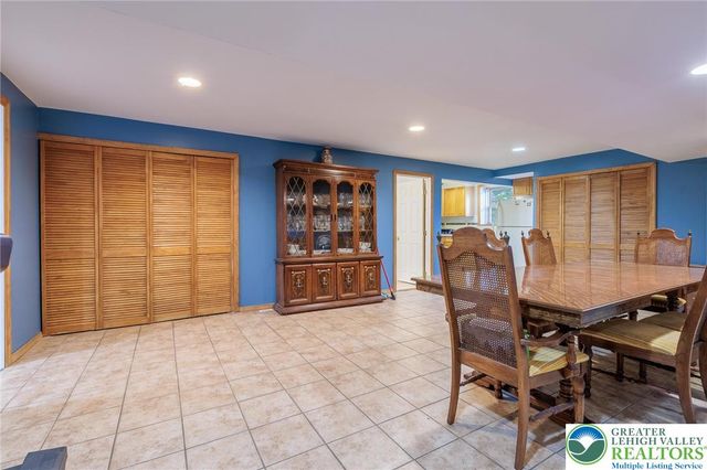 2170 Clearview, Coplay Boro, PA 18037
