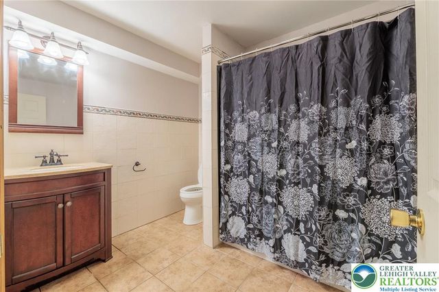 2170 Clearview, Coplay Boro, PA 18037