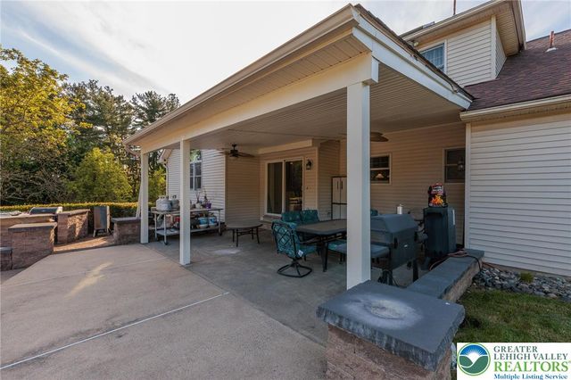 2170 Clearview, Coplay Boro, PA 18037