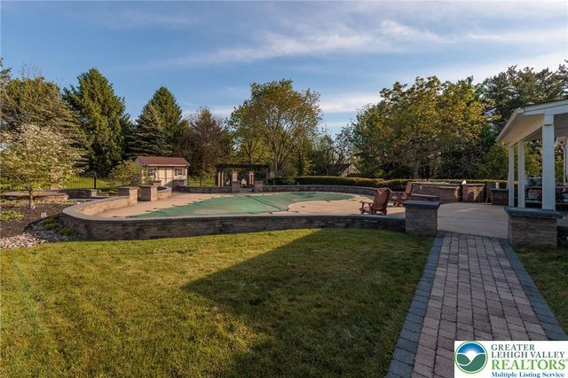 2170 Clearview, Coplay Boro, PA 18037