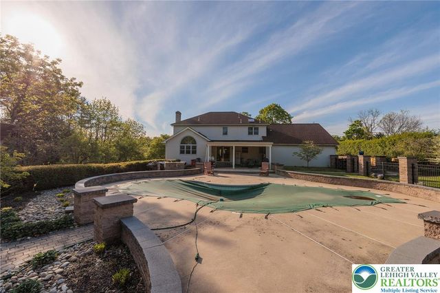 2170 Clearview, Coplay Boro, PA 18037