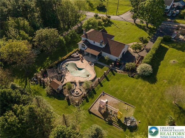 2170 Clearview, Coplay Boro, PA 18037