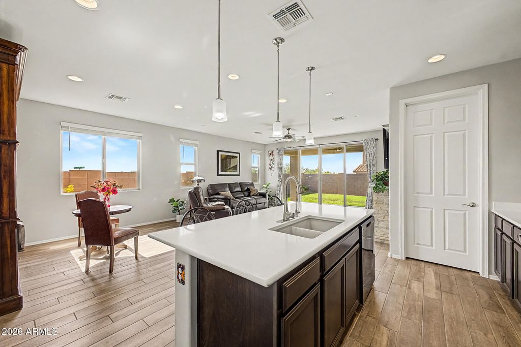 Image 13 of property listing at 11901 E Ryscott Circle, Vail, AZ 85641