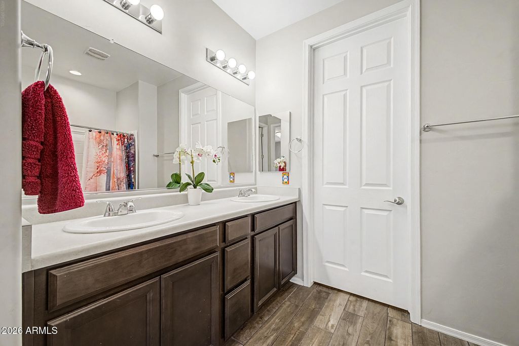 Image 26 of property listing at 11901 E Ryscott Circle, Vail, AZ 85641