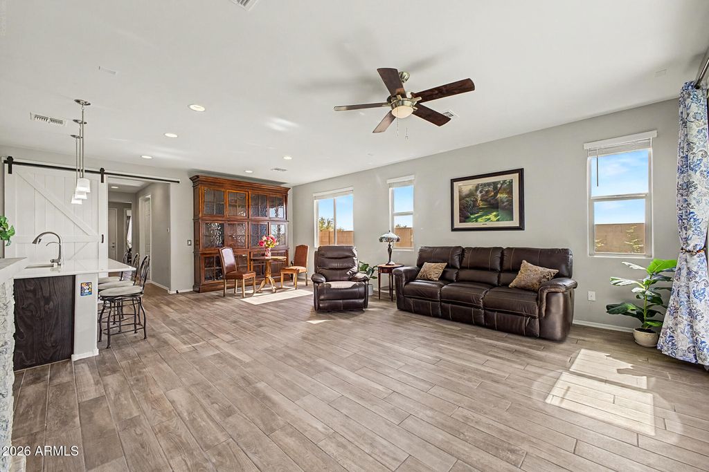 Image 7 of property listing at 11901 E Ryscott Circle, Vail, AZ 85641