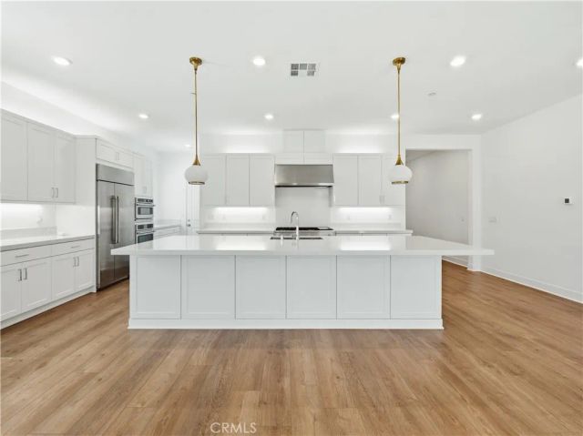 29458 Corte Halcon, Valencia, CA 91354