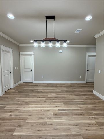 137 Harbor Circle, Russellville, AR 72802