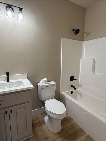 137 Harbor Circle, Russellville, AR 72802