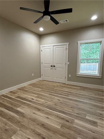 137 Harbor Circle, Russellville, AR 72802