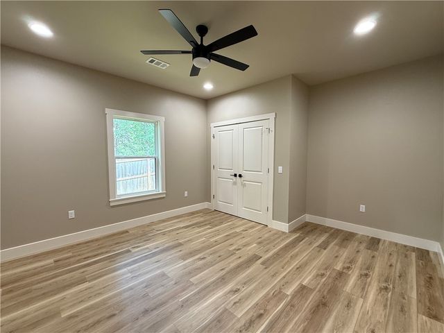 137 Harbor Circle, Russellville, AR 72802