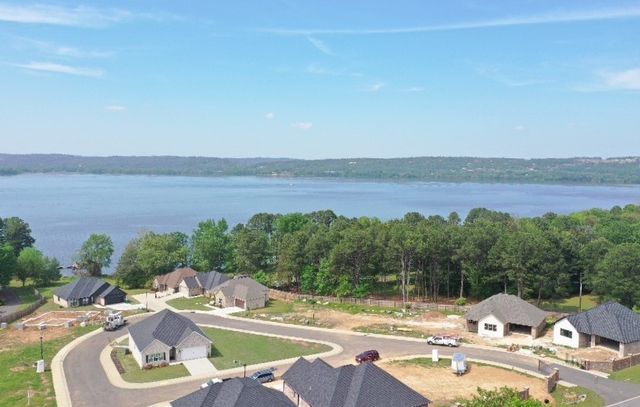 137 Harbor Circle, Russellville, AR 72802