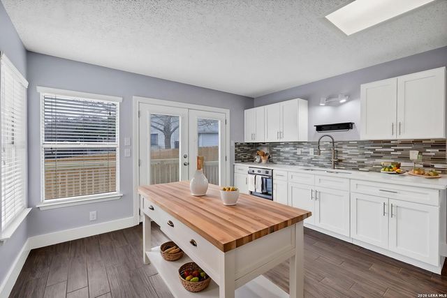 2435 THRASHER OAK, San Antonio, TX 78232