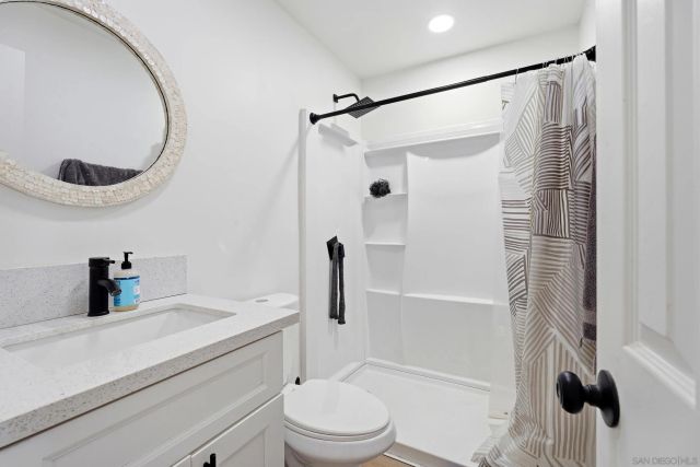 23 E 1st St, National City, CA 91950