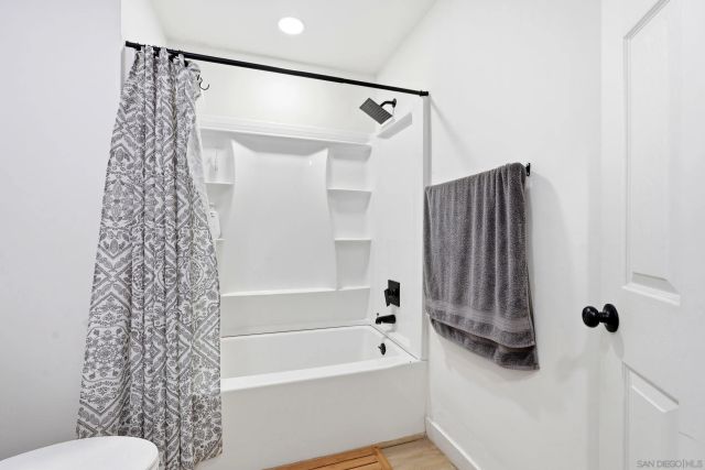 23 E 1st St, National City, CA 91950