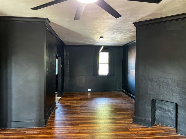 409 Vine St, Munhall, PA 15120