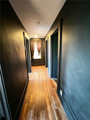 409 Vine St, Munhall, PA 15120