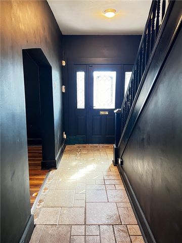 409 Vine St, Munhall, PA 15120