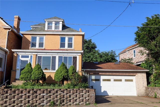 409 Vine St, Munhall, PA 15120