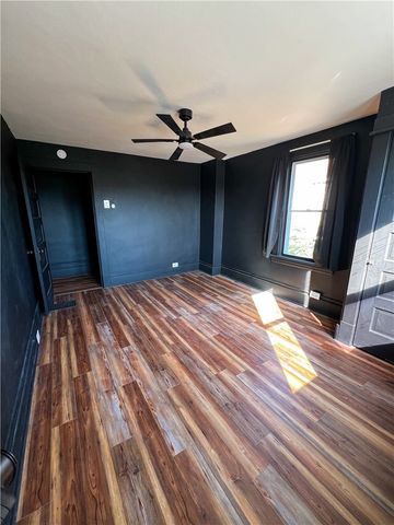409 Vine St, Munhall, PA 15120
