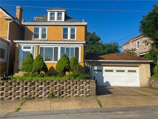 409 Vine St, Munhall, PA 15120