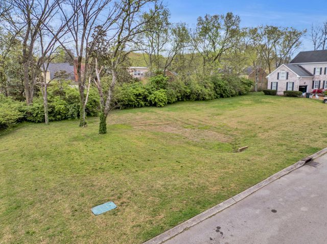 20 Lexington Green, Nashville, TN 37215