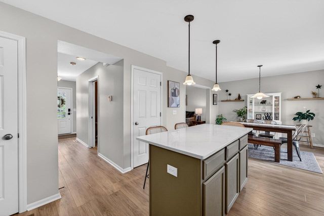 558 Orion Trail, Madison, WI 53718