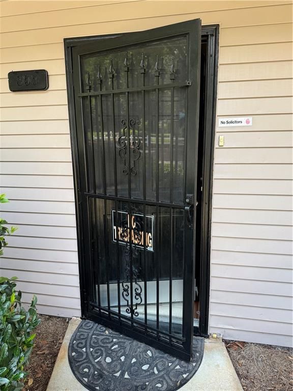355 Leisure SW Court, Marietta, GA 30064