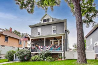 3239 Wesley Avenue, Berwyn, IL 60402