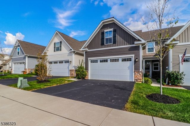 10 Sparrowhawk St, Washington Twp., NJ 07882