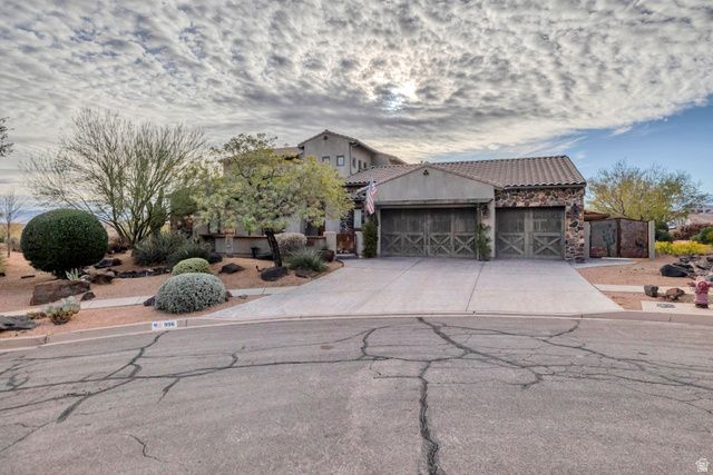 996 HOMESTEAD CIR, St. George, UT 84770
