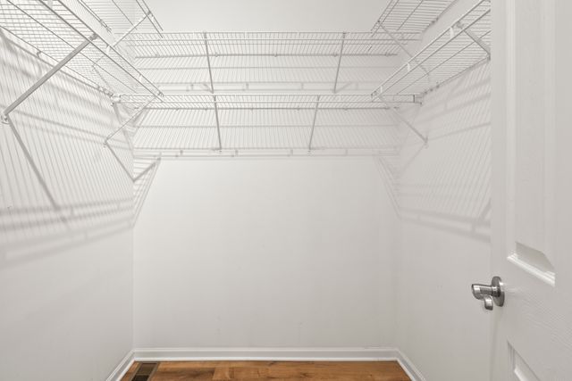 484 Prestwick Lane, Wheeling, IL 60090