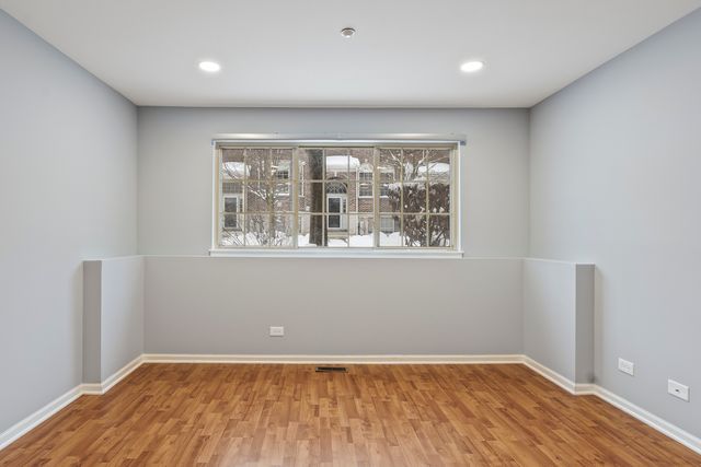 484 Prestwick Lane, Wheeling, IL 60090