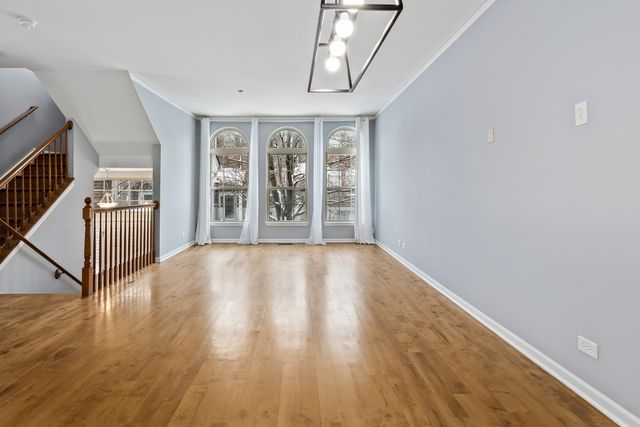 484 Prestwick Lane, Wheeling, IL 60090