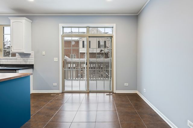 484 Prestwick Lane, Wheeling, IL 60090