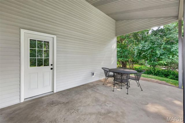 13008 Libourne Court, St Louis, MO 63141