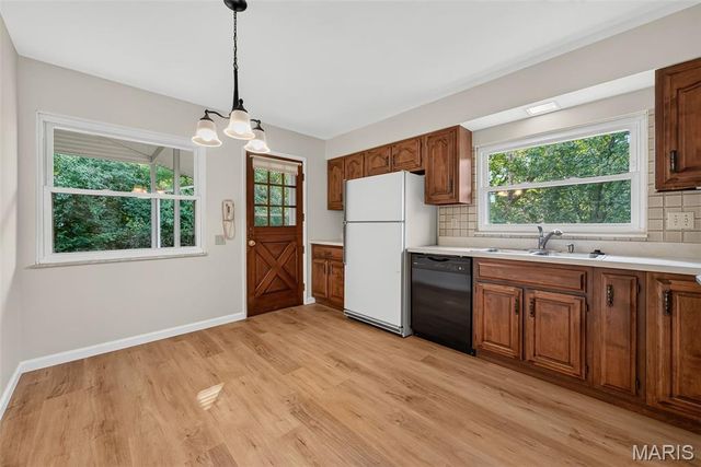 13008 Libourne Court, St Louis, MO 63141